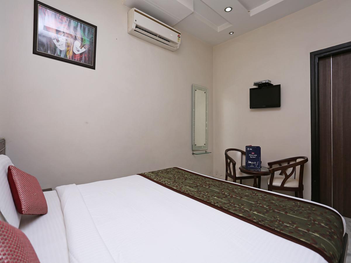 Star Hotel Agra  Extérieur photo
