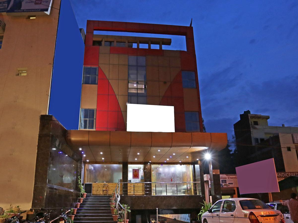 Star Hotel Agra  Extérieur photo