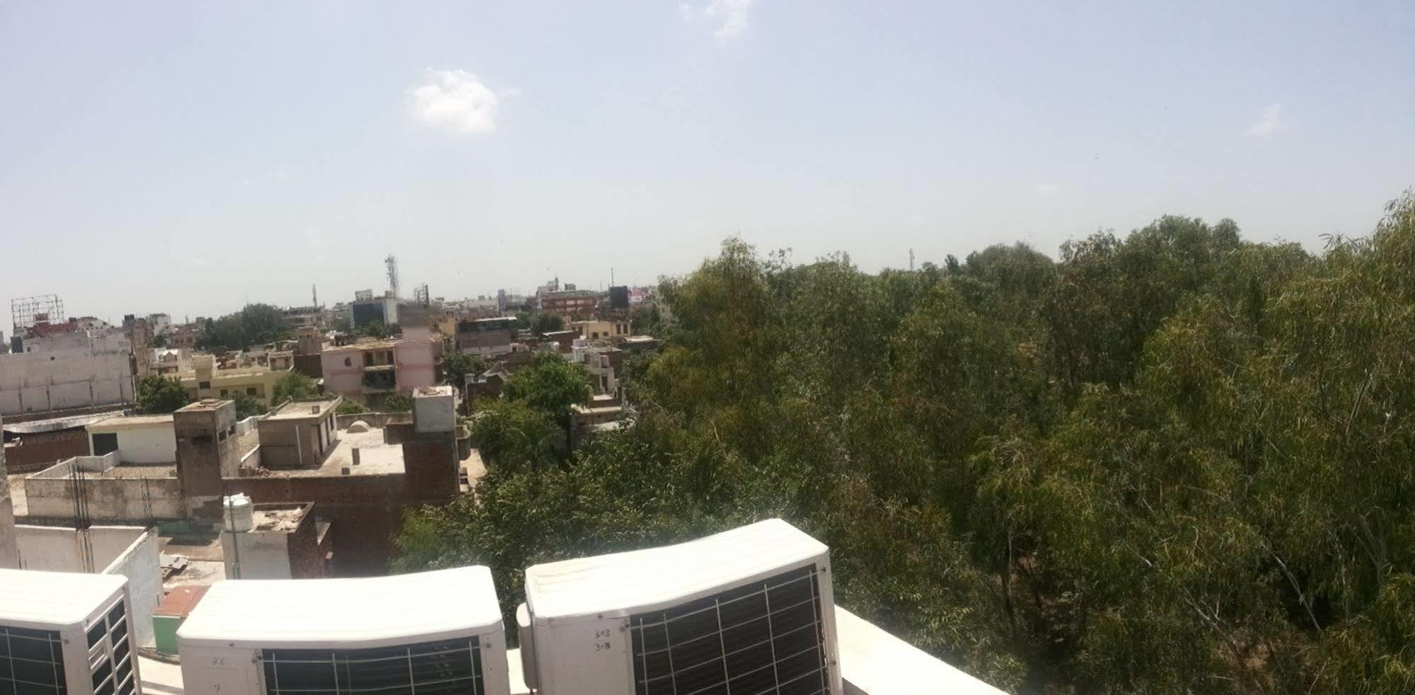 Star Hotel Agra  Extérieur photo