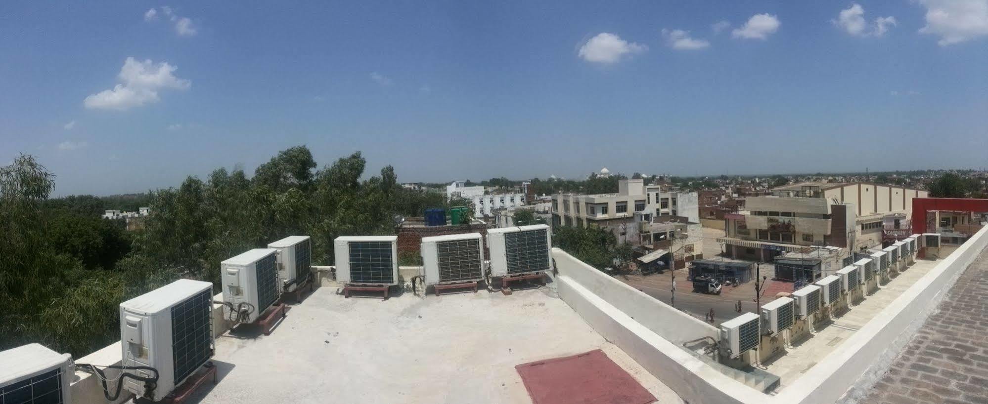 Star Hotel Agra  Extérieur photo