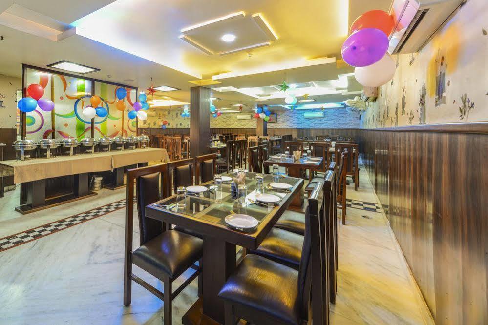 Star Hotel Agra  Extérieur photo