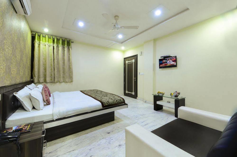 Star Hotel Agra  Extérieur photo