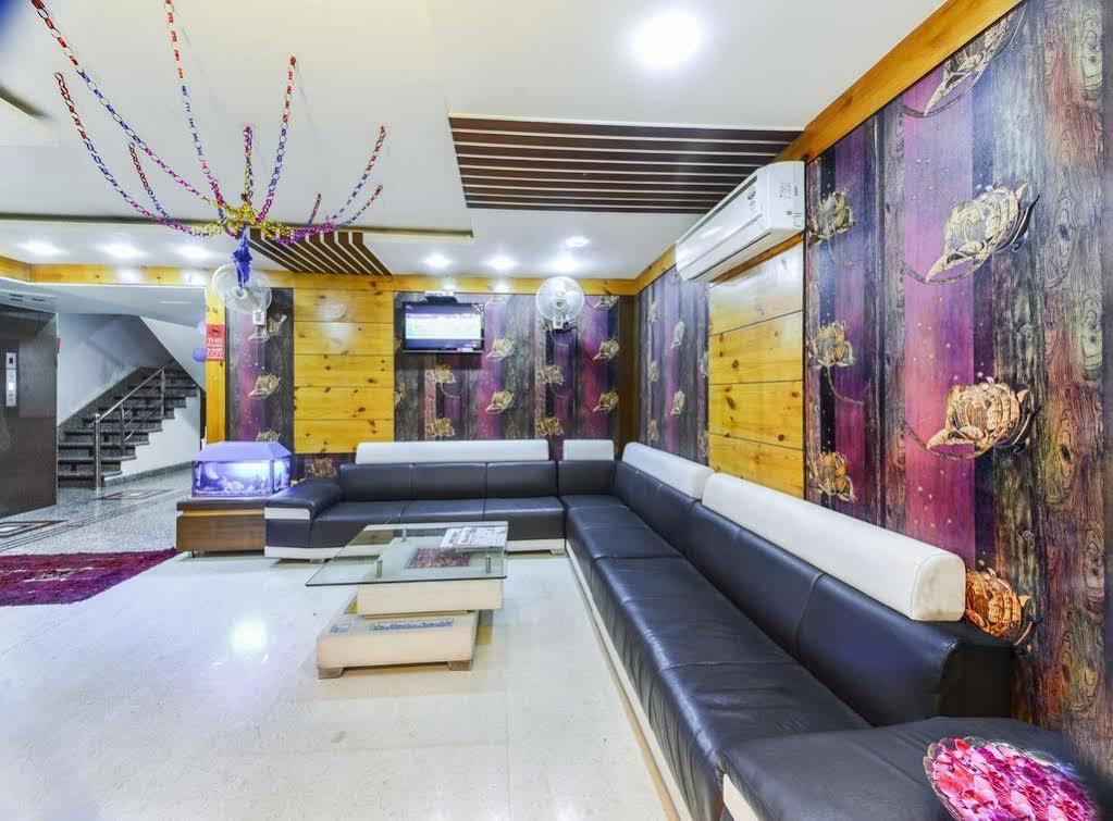Star Hotel Agra  Extérieur photo